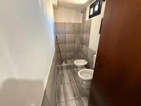 Oficina 2 ambientes con 1 baño