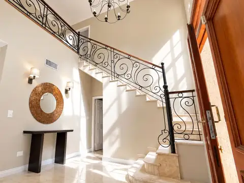 Casa en venta en Los Berros  Bella Vista