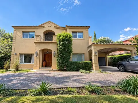 Casa en venta en Los Berros  Bella Vista