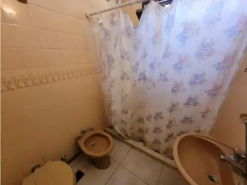 Depto Tipo Casa en Venta con 1 cocheras