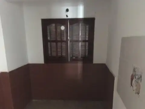 VENDE CASA Bº 250 Vivs.