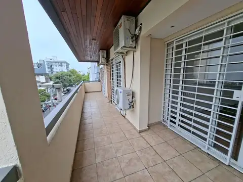 Departamento 5 ambientes con 2 baños