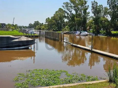 Terreno en venta con amarra Nautico el Canal