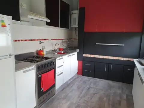 VENTA Calle Lavalle 470 Casa 3 dormitorios.