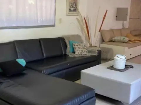 Casa en venta  - 2 Dormitorios 1 Baño - Cochera - 600Mts2 - Florencio Varela