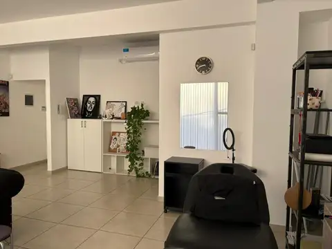 Oficina en Alquiler en Wilde, $ 650.000