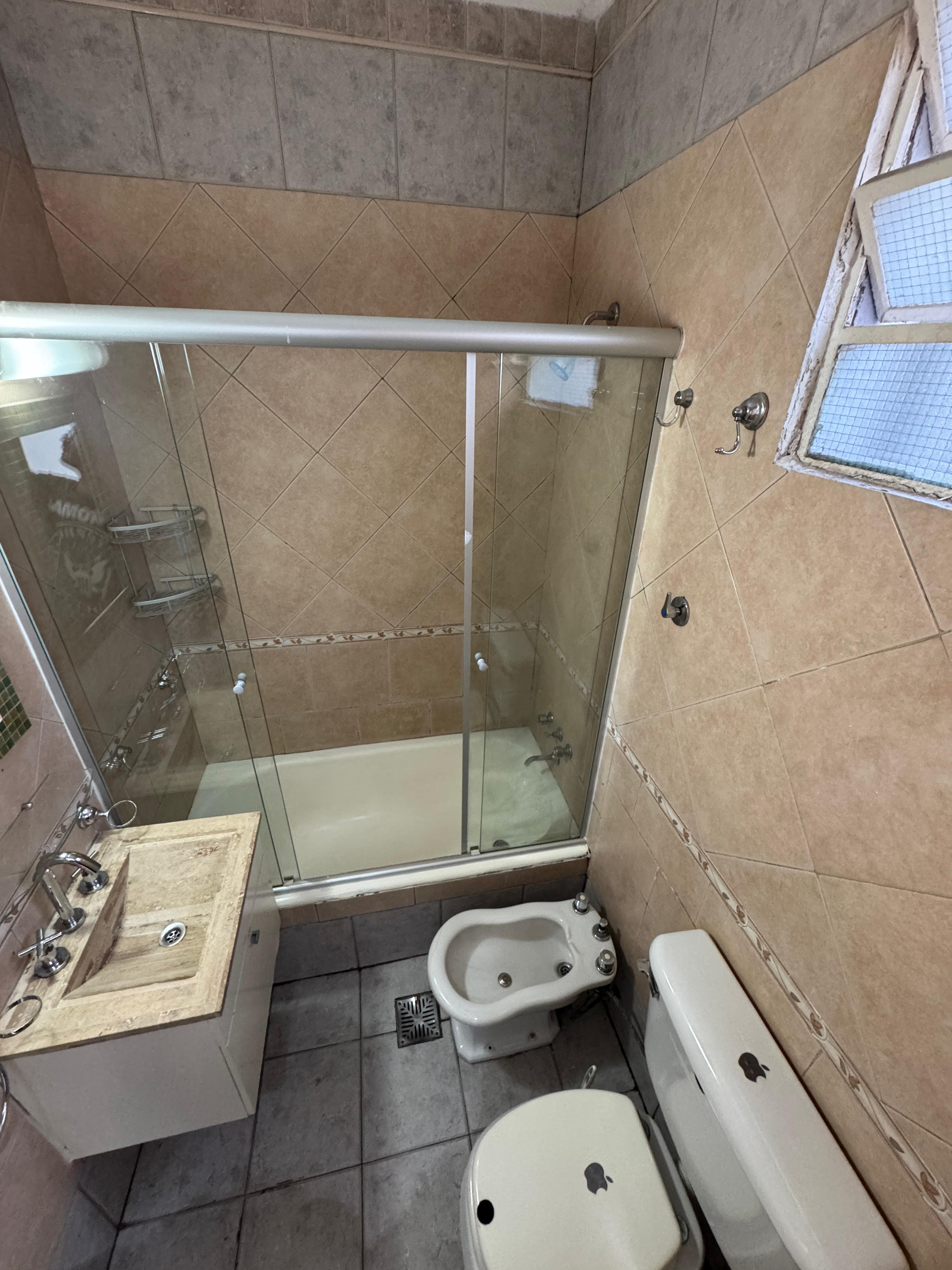 Depto Tipo Casa en Alquiler en Barrio Don Bosco, $ 600.000