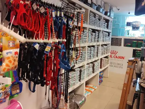 Avenida Almirante Brown 200