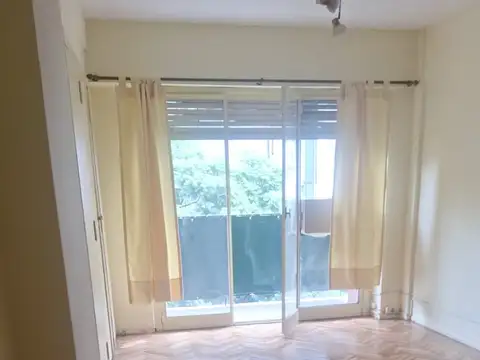 Monoambiente divisible con balcón, 33m² – a 1 cuadra de la Universidad Favaloro