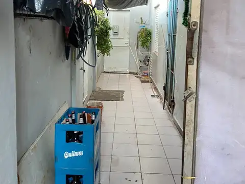 Padre Castiglia 1900, Piso pb