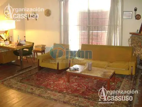 Casa en Alquiler con 1 cochera