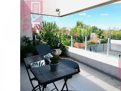 Departamento en Venta con 2 cocheras