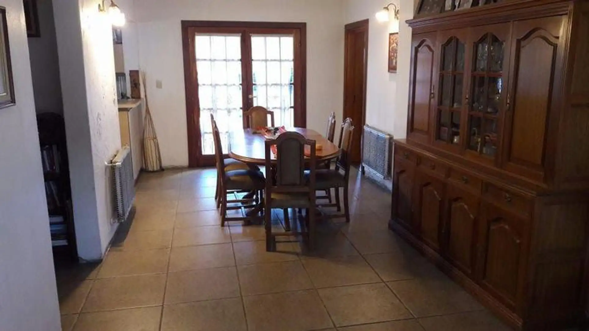 CASA 6 AMBIENTES EN BARRIO ZACAGNINI