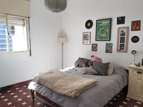 VENTA CASA 3 DORMITORIOS CON PILETA ARGUELLO
