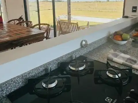 Quinta en Venta en Villa Ruiz, USD 129.000