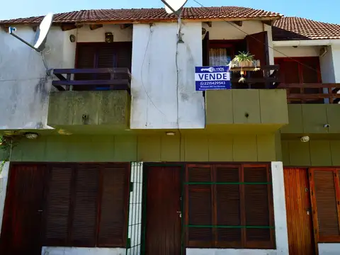 Depto Tipo Casa en Venta de 4 ambientes