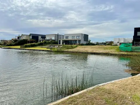 Terreno en Venta en Puertos - Barrio Marinas, USD 219.000