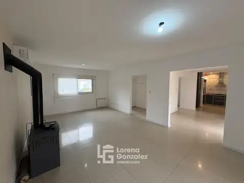 Casa 5 ambientes con 3 baños