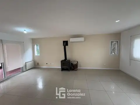 Casa en Venta en Haras Santa María, USD 218.000