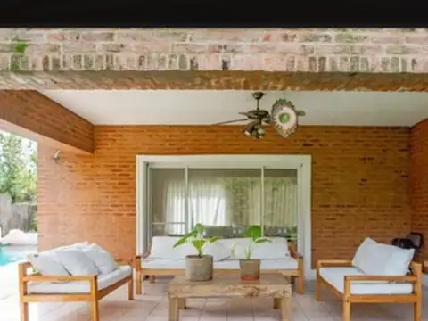 Casa Chalet  en Venta en Valle Claro, Benavidez, Tigre