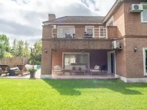 Casa en Venta en Valle Claro, USD 350.000