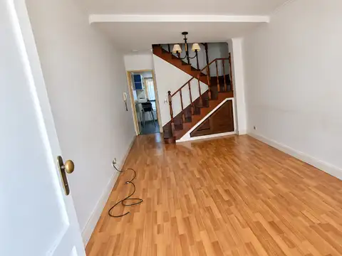 Depto Tipo Casa en Venta en Villa Real, USD 160.000