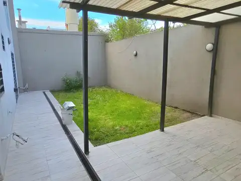 Curapaligüe 1500, Piso PB