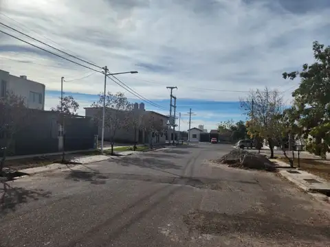 Lote en Venta B° Natania 47, Luzuriaga, Maipú