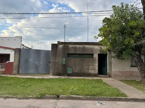 VENTA LOCAL/OFICINA A REFACCIONAR CON GALPON