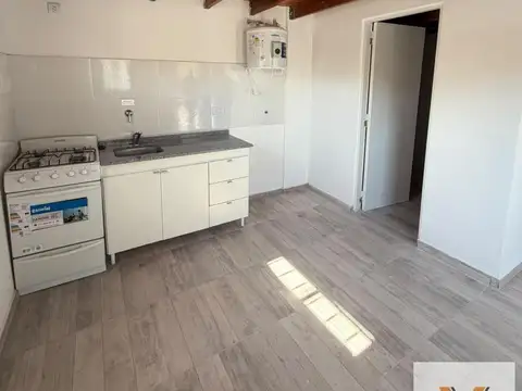Depto Tipo Casa 2 ambientes con 1 baño