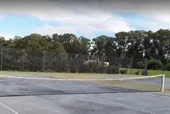 Actividades deportivas futbol, tenis en Comarcas de Lujan - Santa Irene en Av. Santa Irene  en Lujan, Buenos Aires