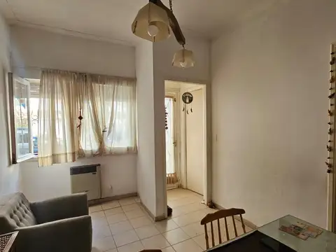 Depto Tipo Casa 3 ambientes con 1 baño