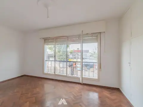 Venta apartamento Buceo 2 dorm. Patio y azotea