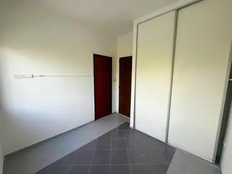 Departamento en Alquiler en San Antonio de Padua, $ 500.000