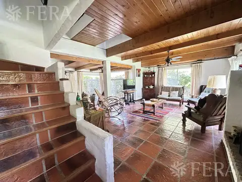 Casa en Venta con 1 cochera