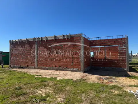 Casa 4 ambientes con 4 baños