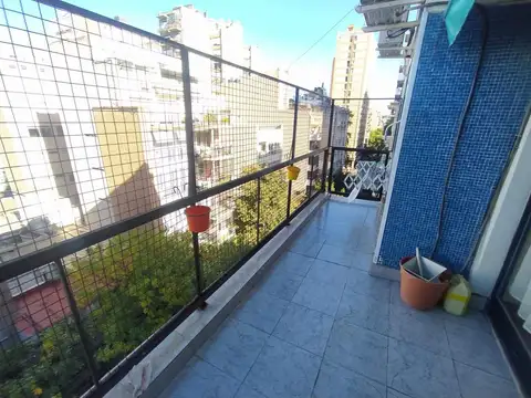 4 AMBIENTES CON DEP. CON BALCON TERRAZA