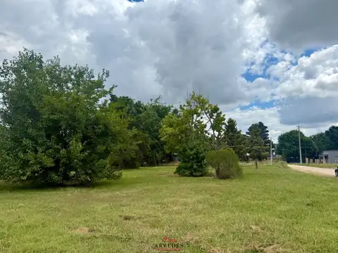 Terreno en Venta 50  mts Fondo