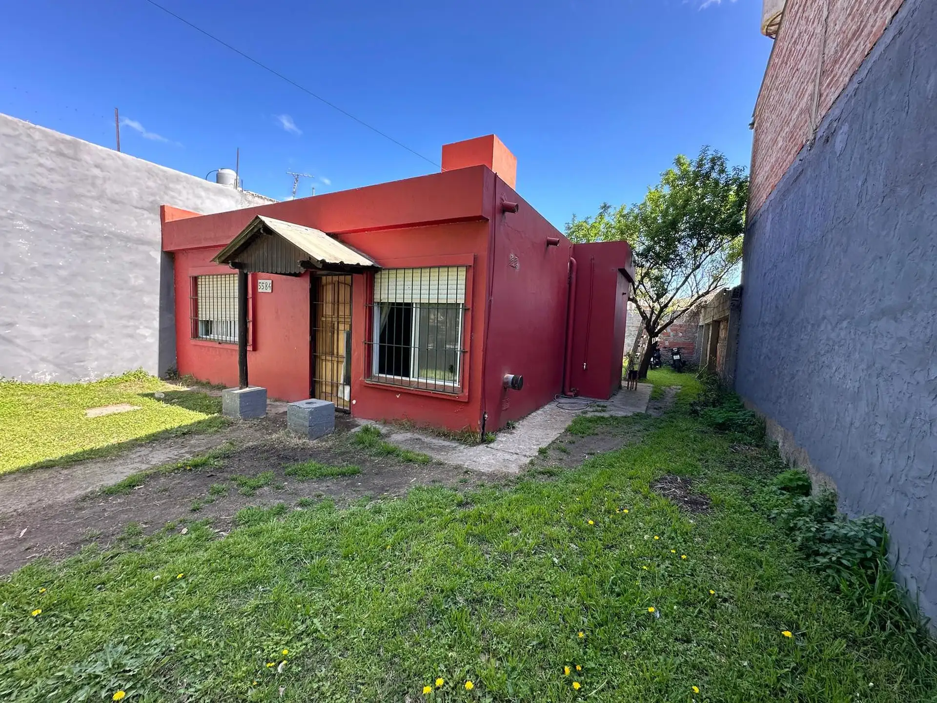 Casa en Barrio Felix Camet
