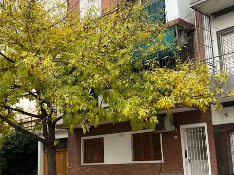 LINIERS. TUYU 100. DEPTO PH DE 3 AMBIENTES CONTRAFRENTE BALCON. ""APTO CREDITO""