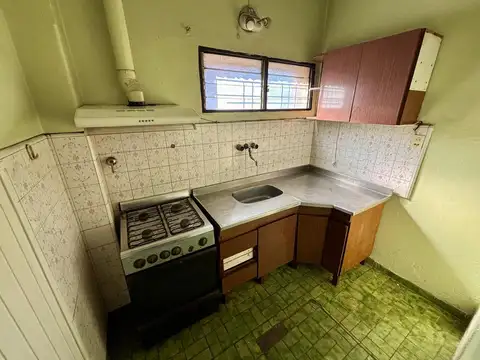 Depto Tipo Casa en Venta 50 años