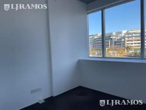 Oficina de 44 m2 cubiertos, en alquiler en  Puerta Norte, Nordelta