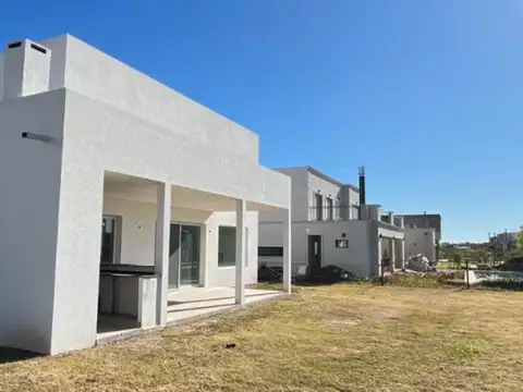 Casa en Venta Barrio Puertos del  Riberas