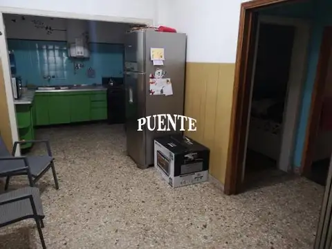 Casa 3 ambientes con 1 baño