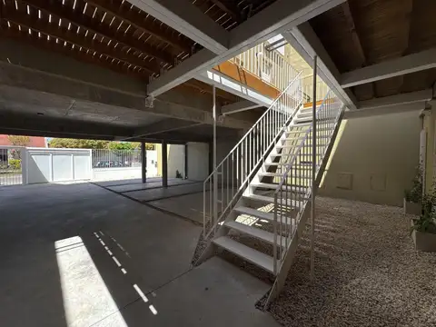 Depto Tipo Casa 2 ambientes con 1 baño