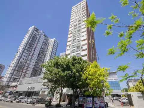 Oficina de 5 ambientes en venta en Vicente Lopez (Ideal consultorio)