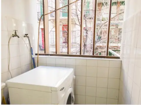 Alquilo Temporario en Balvanera, Amplio y Luminoso Departamento de 3 ambientes, 4 pax