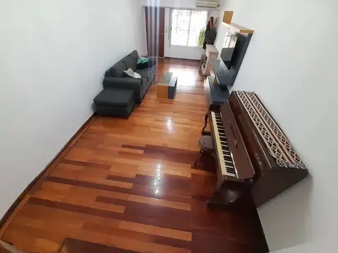 Depto Tipo Casa en Venta en Saavedra, USD 310.000