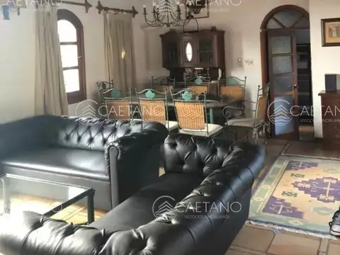 Casa en Venta en Playa Mansa, USD 490.000