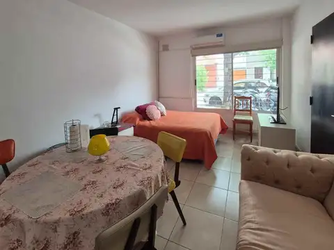 VENTA MONOAMBIENTE PATIO BAJAS EXPENSAS AP CREDITO